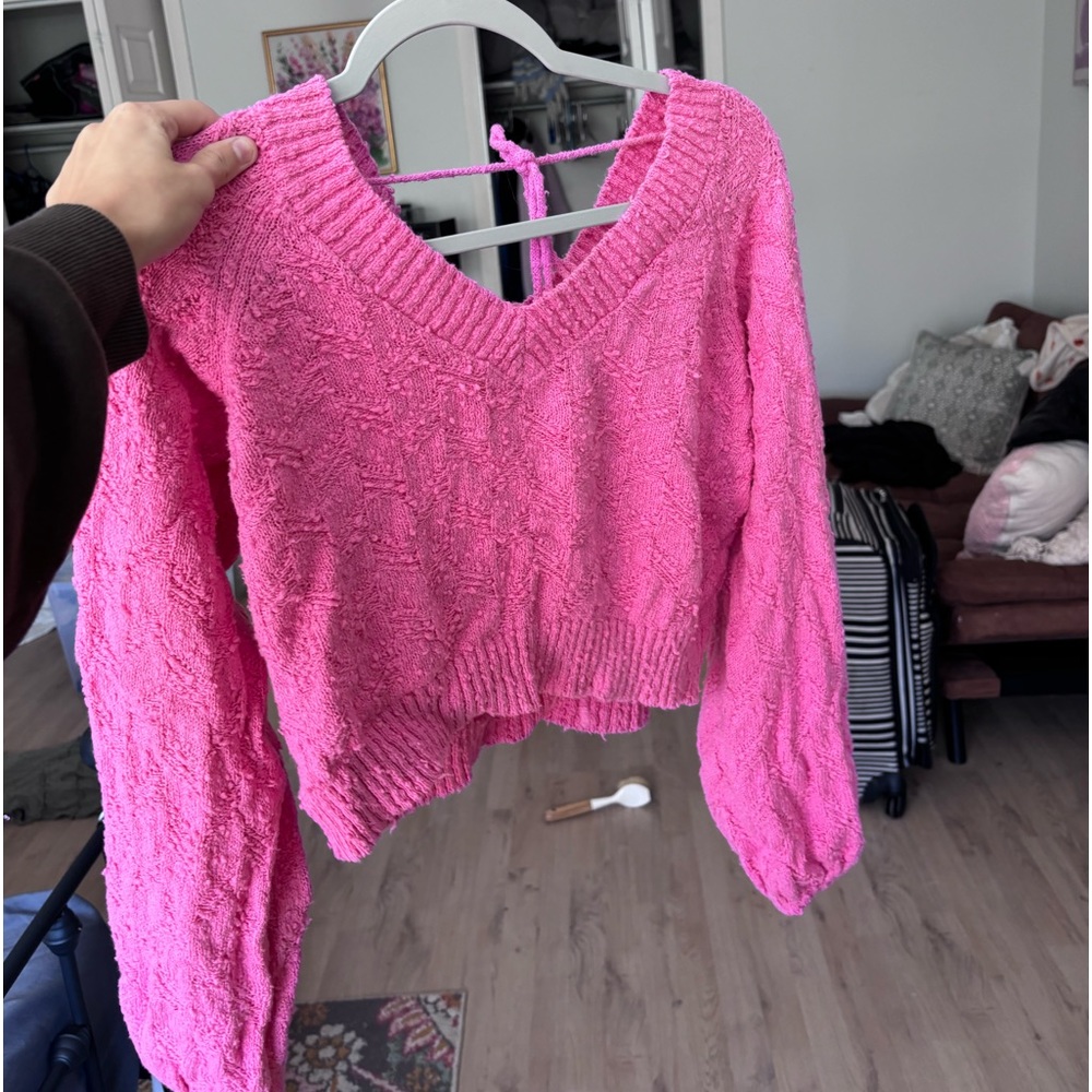 Cropped Pink sweater